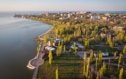 Вигляд на сучасний Таганрог із висоти пташиного польоту