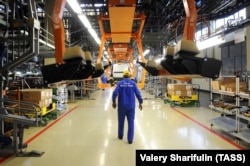 کارخانه آوتوواز در تصویری از سال ۲۰۱۲