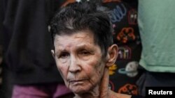 ХАМАС куралдуу тобунун барымтасынан бошотулган Йохевед Лифшиц. 24-октябрь, 2023-жыл.  