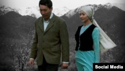 К.Акматовдун "Мунабия" чыгармасынын негизинде тартылган көркөм тасма. Режиссёру - Т.Кулмендеев.