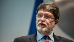 Ograničen napredak Srbije na putu ka EU, izjavio Picula