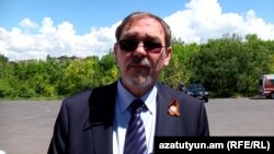 Armenia -- Ivan Volynkin, the Russian ambassador to Armenia, visits Victory Park in Yerevan, 9May, 2016.