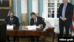 Кіраўнікі зьнешнепалітычных ведамстваў Армэніі і ЗША Арарат Мірзаян і Энтані Блінкен падпісалі дамову аб стратэгічным партнэрстве. Вашынгтон, 14 студзеня 2025