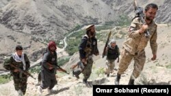 Owganystanda "Talybana" garşy göreşýän ýerli ýaraglylar. Parwan welaýaty. 29-njy iýun