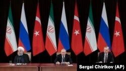 Ռուսաստանի, Թուրքիայի և Իրանի նախագահները Սոչիում բանակցություններին հաջորդած ասուլիսի ժամանակ, 14-ը փետրվարի, 2019թ․