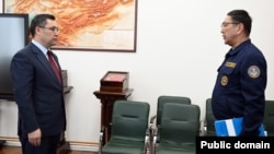 Садыр Жапаров жана Бообек Ажикеев. Архив.