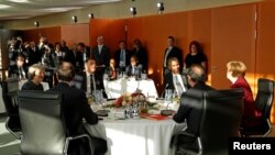 Лідери США і п’яти країн ЄС під час зустрічі в Берліні, 18 листопада 2016 року