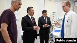 Президент Садыр Жапаров Республикалык диагностикалык борборго барган учур.