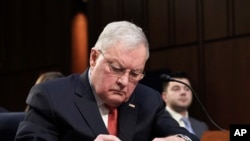 На питання, чи може він гарантувати присутність України та Європи за столом переговорів, Келлог сказав, що відповідь на другу частину питання негативна