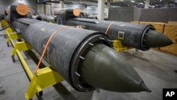 Частини ракет «Фламінго» на секретному заводі Fire Point в Україні, 14 серпня 2025 року