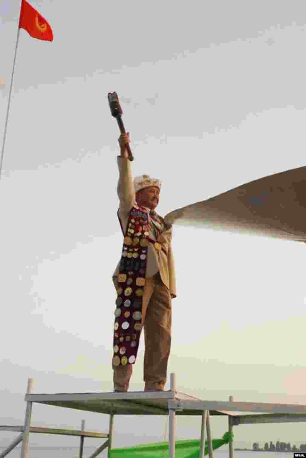 Олимпийскому чемпиону - 60 лет #3