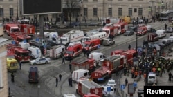 На месцы тэракту ў піцерскім мэтро, 3 красавіка 2017 году