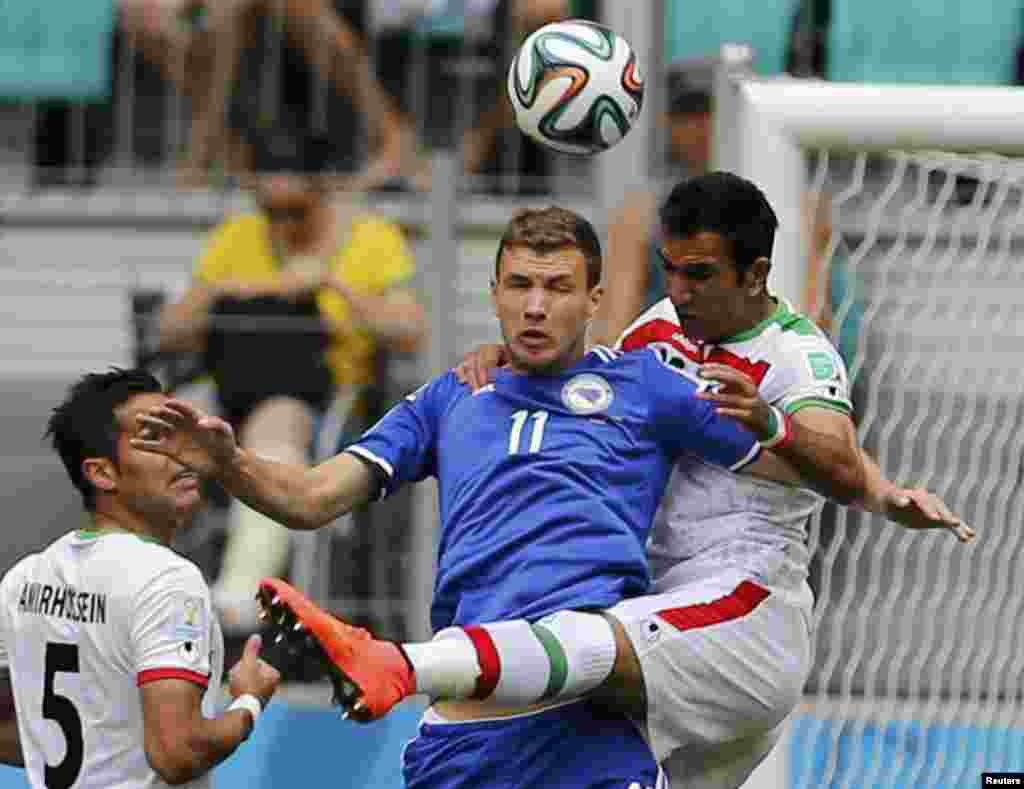 Дар даври сеюм ва ниҳоии мусобиқоти гурӯҳӣ дар гурӯҳи F дар Ҷоми ҷаҳонӣ Босния бо ҳисоби 3:1 бар Эрон ғолиб омад. 