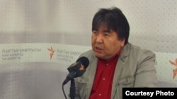 Садык Шер-Нияз.