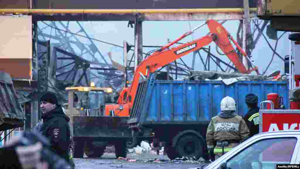 &quot;Адмирал&quot;ның хәрәбәләрен чистартырга тырышалар