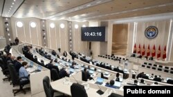 Жогорку Кеңеш.