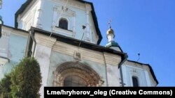 Пошкоджений російським дроном кафедральний собор у Сумах, вересень 2025 року