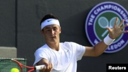 برنارد تومیچ، نفر شماره ۱۵۸ جهان، موفق شد رابین سودرلینگ را در عین ناباوری از گردونه رقابت‌ها خارج کند.