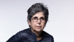 فریبا عادلخواه: دادگاه دو شهروند فرانسوی محاکمهٔ کافکایی است
