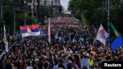 Studentët serbë organizojnë një protestë antiqeveritare duke kërkuar zgjedhje të parakohshme, në Beograd, Serbi, më 30 maj 2025.