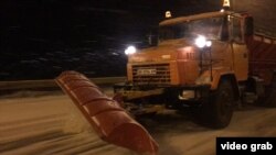 Як повідомив «Укравтодор» на своїй сторінці у фейсбуці вранці 14 січня, проїзд усіма ділянками доріг державного значення забезпечено (фото ілюстративне)