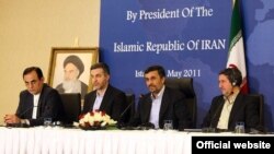 کنفرانس خبری محمود احمدی‌نژاد در ترکیه