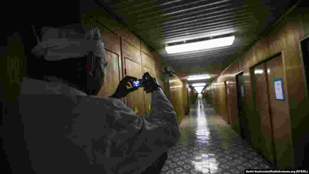 &laquo;Залаты калідор&raquo; Чарнобыльскай атамнай. Ён&nbsp;злучае ўсе блёкі станцыі, у&nbsp;тым ліку, і&nbsp;разбураны чацьвёрты.