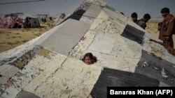 Пакистандагы оогандык качкындар баш калкалаган лагерь.  6-сентябрь, 2021-жыл. 