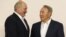 Президент Беларуси Александр Лукашенко и президент Казахстана Нурсултан Назарбаев. Астана, 12 августа 2011 года. 