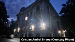 Pentru prima dată în 35 de ani, sediul central al Partidului Social Democrat a rămas în beznă, în noaptea alegerilor prezidențiale din 18 mai 2025. PSD nu a avut candidat în finală. 