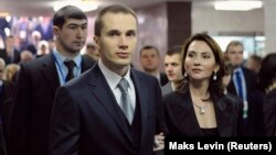 Олександр Янукович виїхав з України слідом за батьком