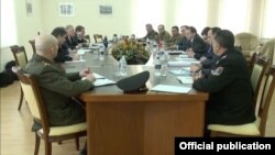 Делегация НАТО в Министерстве обороны Армении, Ереван, 12 марта 2014 г.