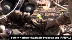 Джгут Есмарха на останках російського військовослужбовця