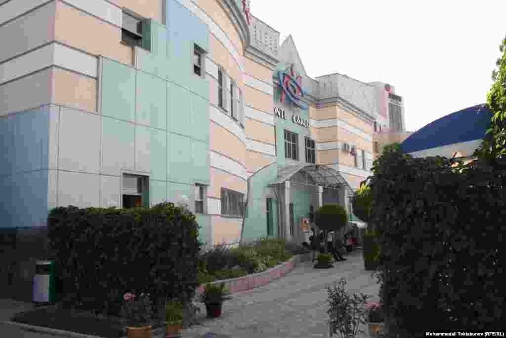 Академия МВД КР спустя неделю признала факт драки в развлекательном центре &quot;Монте-Карло&quot; с участием выпускников Академии