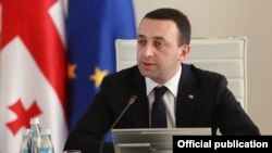 «Весь мир негативно оценивает действия России», – заявил премьер-министр Грузии Ираклий Гарибашвили перед началом традиционной рабочей встречи с министрами