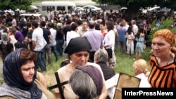 Վրաստան - Կրոնական կազմակերպություններին իրավական կարգավիճակ շնորհող օրենքի ընդունման դեմ բողոքի ցույց Թբիլիսիում, 10-ը հուլիսի, 2011թ.