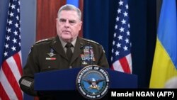 رئیس ستاد مشترک ارتش آمریکا می‌گوید ایران می‌تواند ظرف کمتر از دو هفته مواد شکافت‌پذیر برای یک سلاح هسته‌ای تولید کند