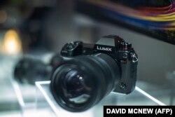 لومیکس اس۱آر