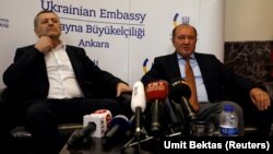 Кримськотатарські лідери Ахтем Чийгоз та Ільмі Умеров, 27 жовтня 2017 року