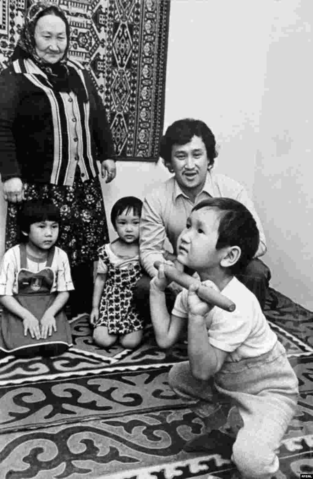 Олимпийскому чемпиону - 60 лет #8