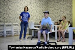 В детском научном клубе в Запорожье