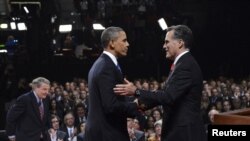 طبق نظرسنجی‌ شبکه سی‌ان‌ان، میت رامنی برنده نخستین مناظره انتخاباتی بوده است