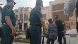 В Самарканде инспектор БДД подрался с пожилым водителем