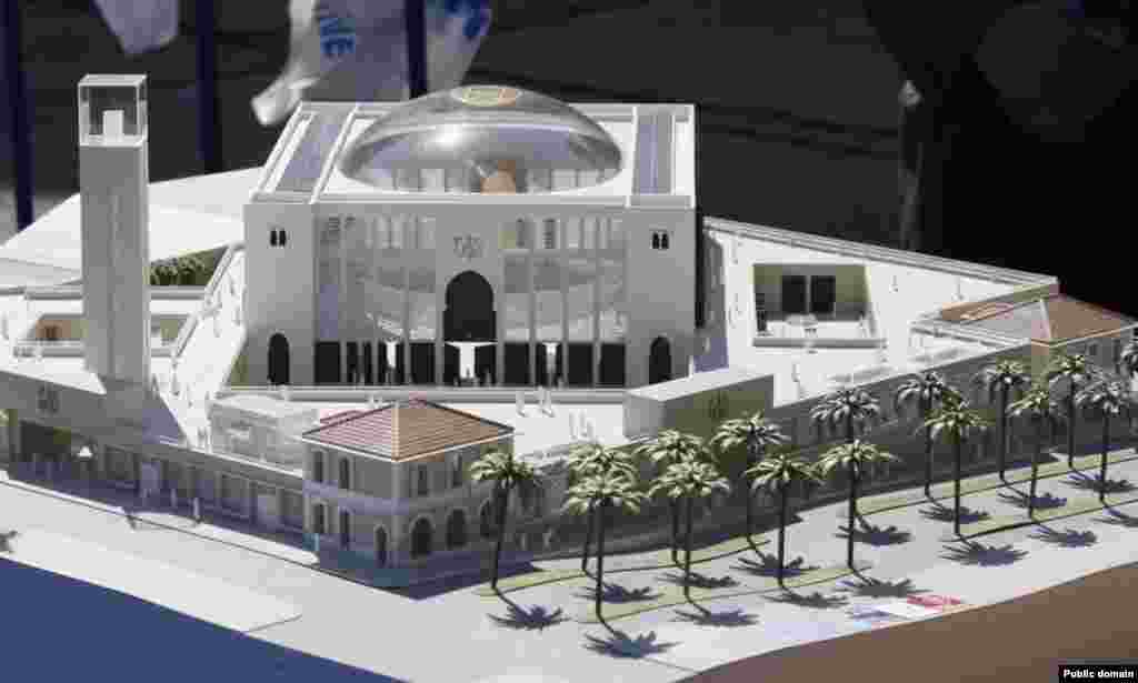 Марсельдә диңгез буенда төзеләчәк мәчет намазга чакырганда манарасыннан тирә якка шәмәхә яктылык таратачак, чөнки мөселманча яшел утны диңгезчеләр маяк дип кабул итәргә мөмкин.