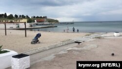 Пляж «Піщаний» у Севастополі, 24 травня 2017 року