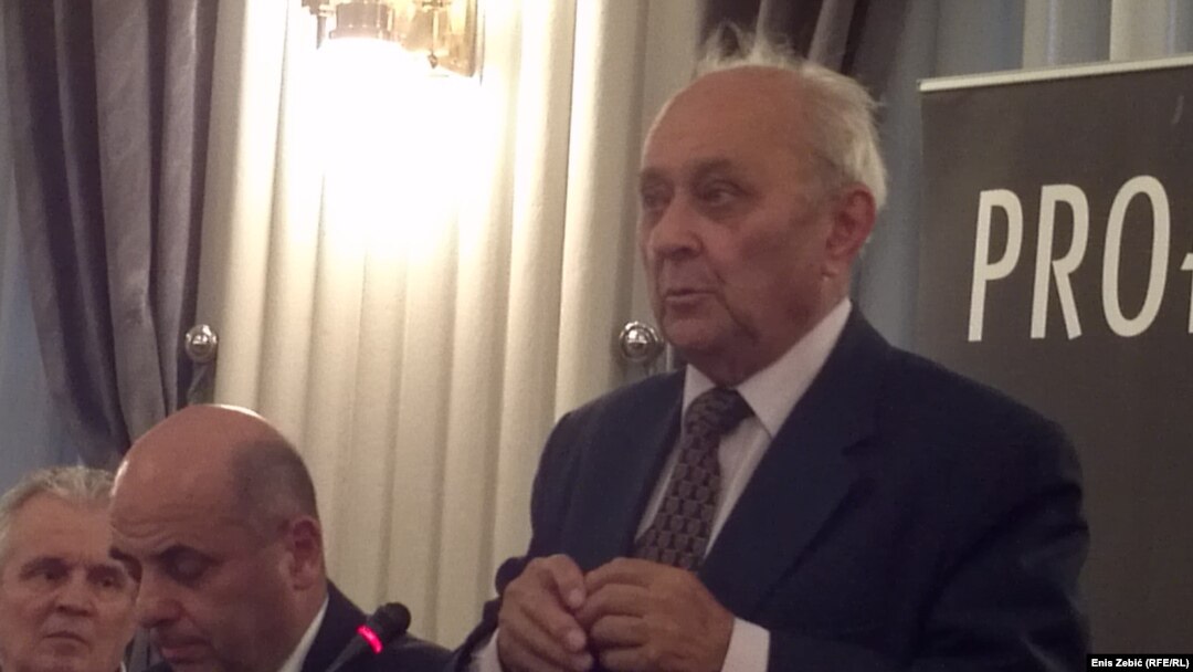 Slavko Goldstein na promociji knjige "Tito" u Zagrebu u junu 2015.