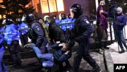 Під час протестів у Бухаресті сталися сутички між поліцією і протестувальниками, 1 лютого 2017 року