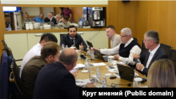 Алматыда ресейшіл агенттер ұсынысымен өткен конференция. 2023 жыл, мамыр.