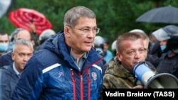 Радий Хәбиров Куштауда шиханны яклаучылар белән очраша, 9 август 2020