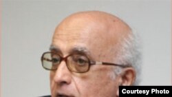 علی رشیدی، اقتصاددان ایرانی.